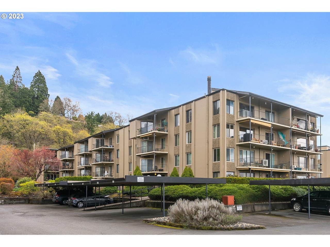 5565 Evergreen Blvd - Photo 1