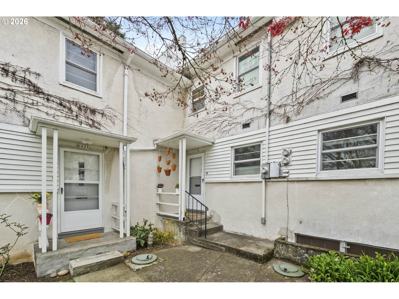 6923 Broadway - Photo 1