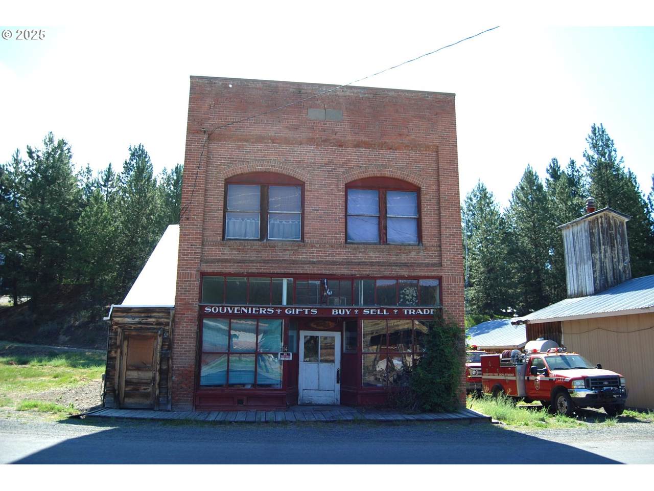  Mill St - Photo 1
