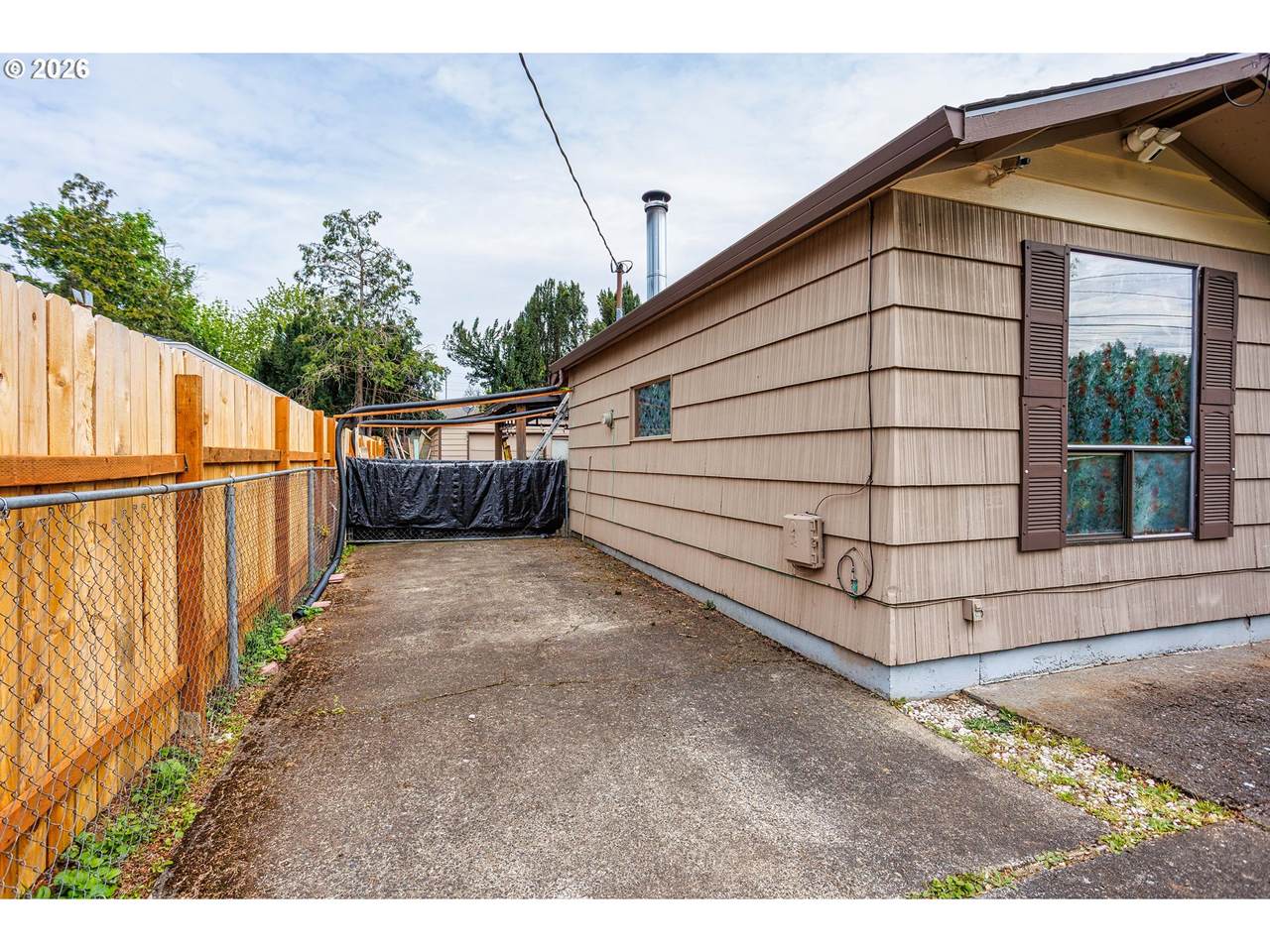 https://bt-photos.global.ssl.fastly.net/portland/1280_boomver_1_177340267-2.jpg