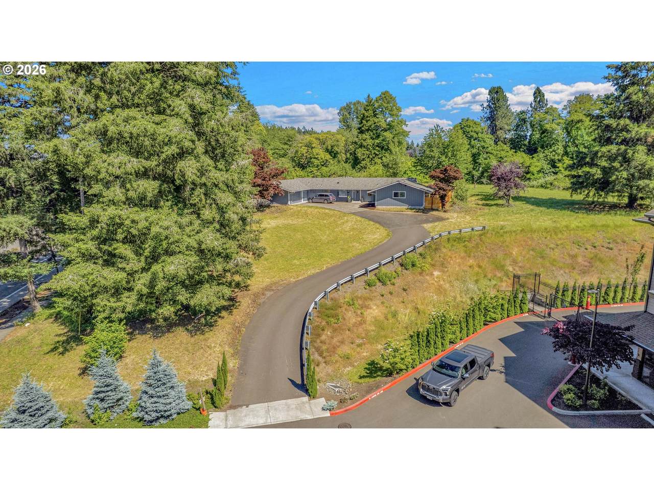 https://bt-photos.global.ssl.fastly.net/portland/1280_boomver_1_179528606-2.jpg