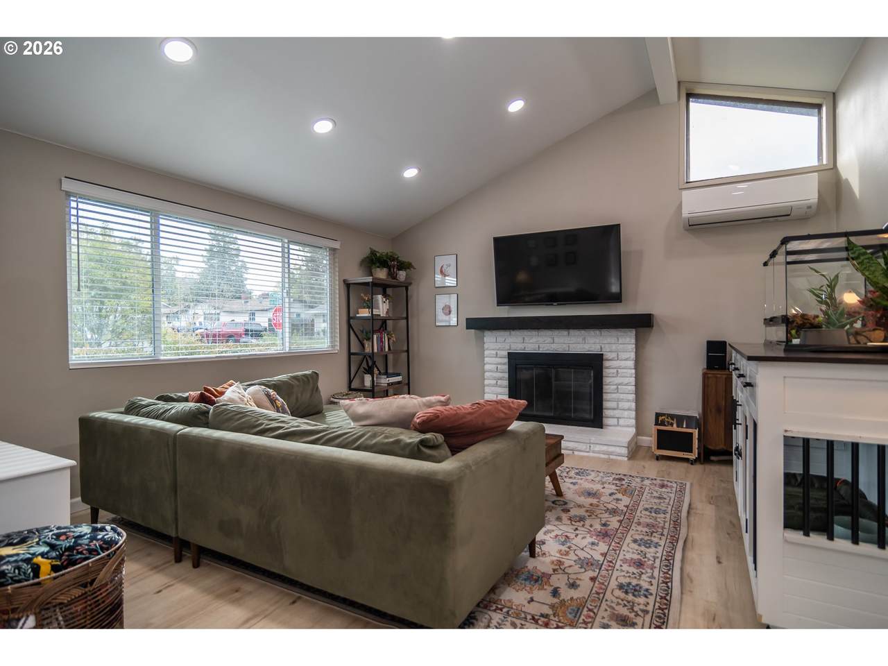 https://bt-photos.global.ssl.fastly.net/portland/1280_boomver_1_179688334-2.jpg