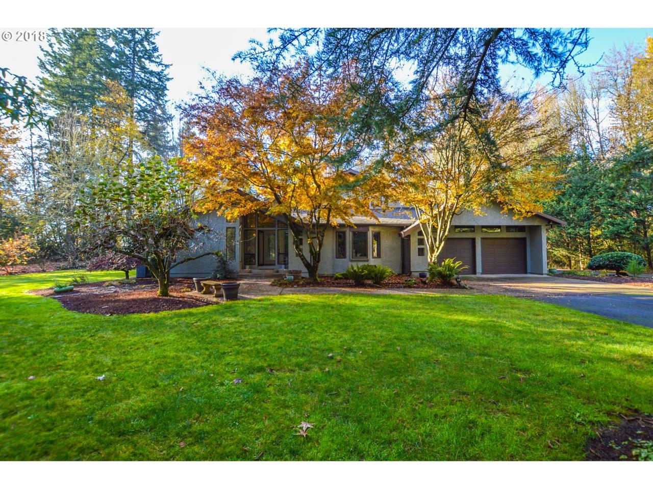 2412 Parkway Ave - Photo 1