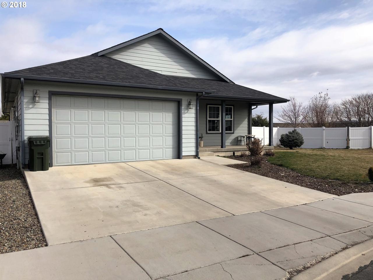 695 L Loop - Photo 1