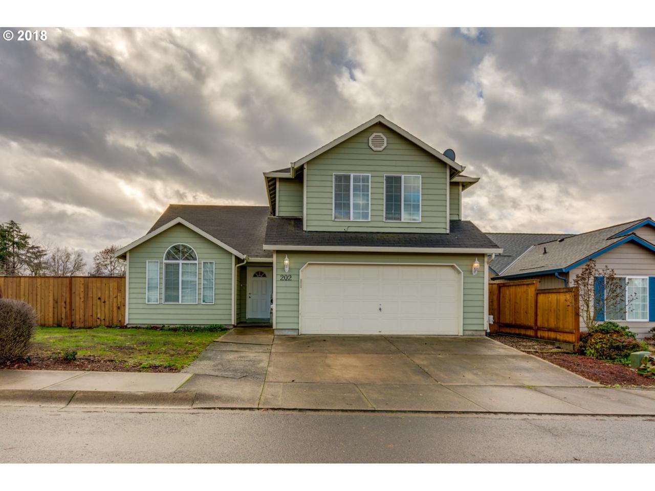 202 Hauser Ct - Photo 1