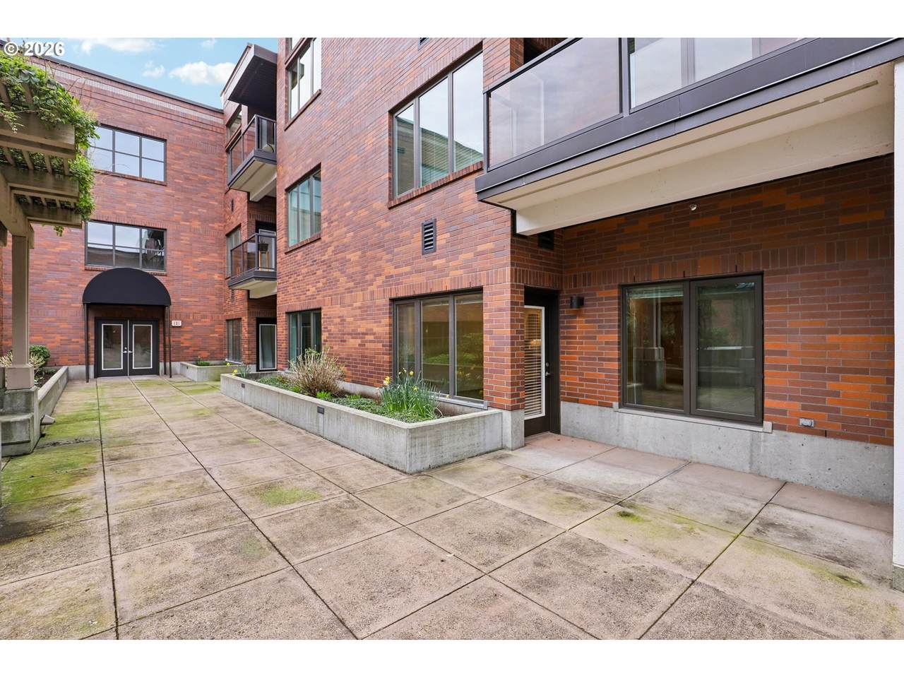 https://bt-photos.global.ssl.fastly.net/portland/1280_boomver_4_182764881-2.jpg