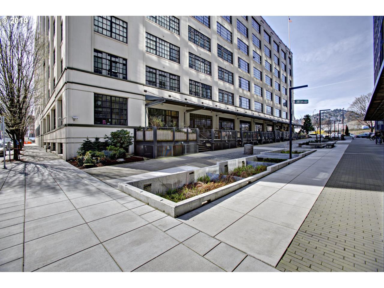 1400 Irving St - Photo 1