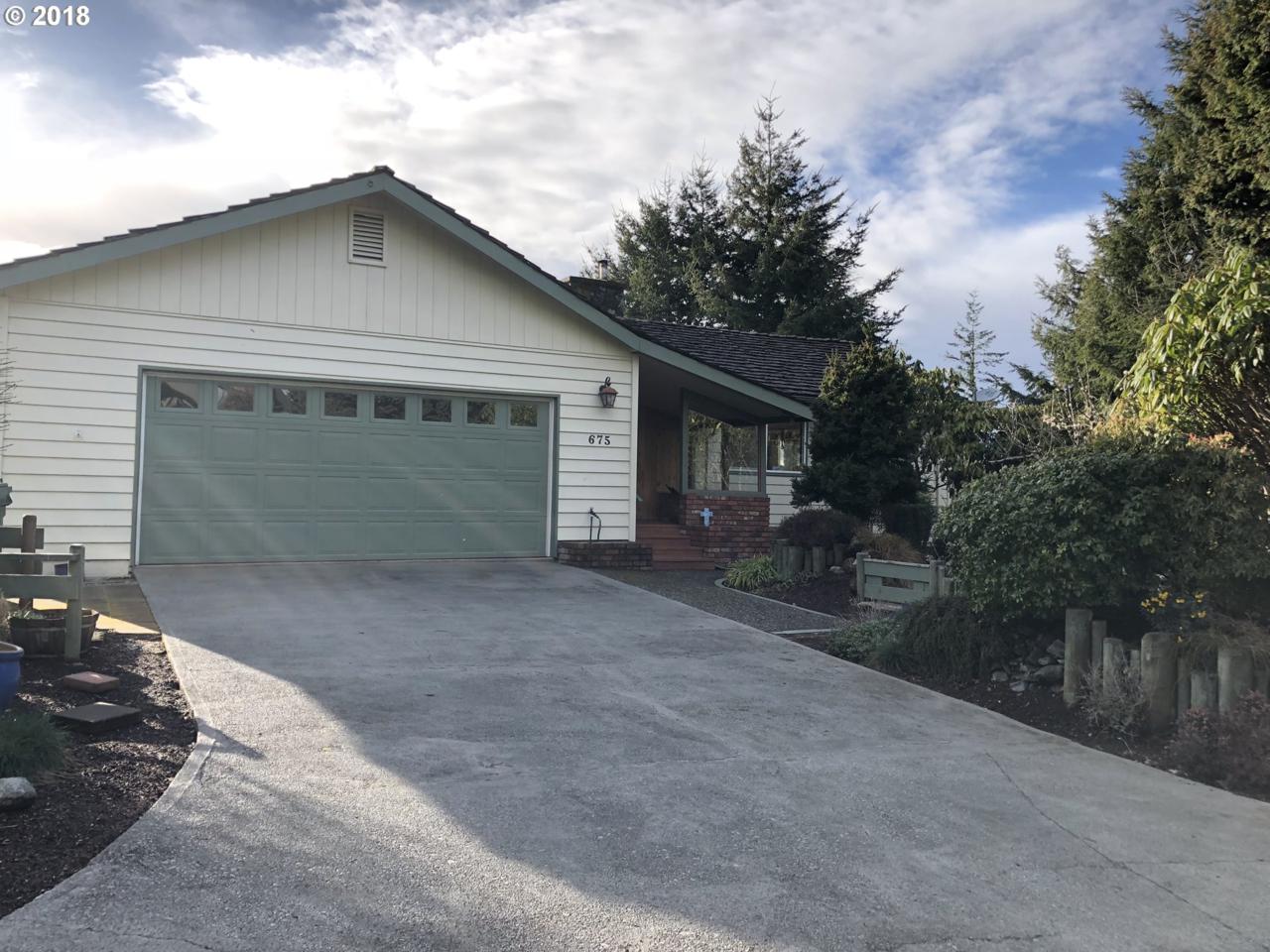 675 Telegraph - Photo 1