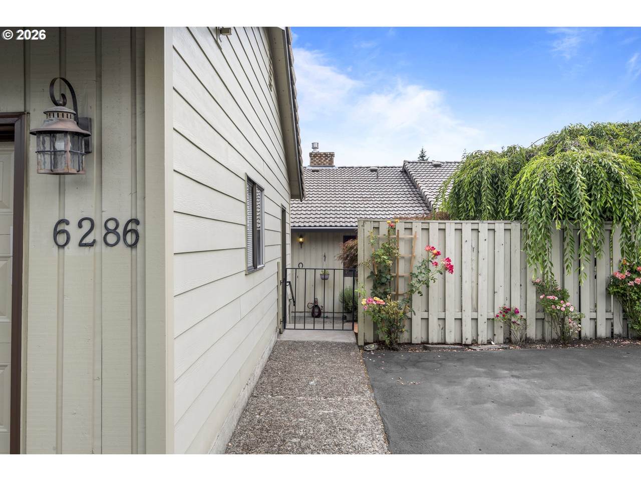 https://bt-photos.global.ssl.fastly.net/portland/1280_boomver_1_183531740-2.jpg