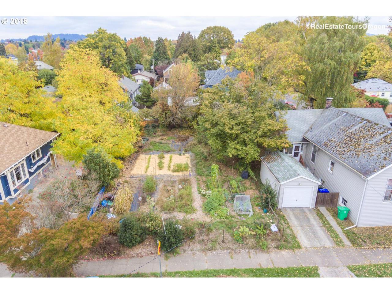 3362 14TH Ave - Photo 1
