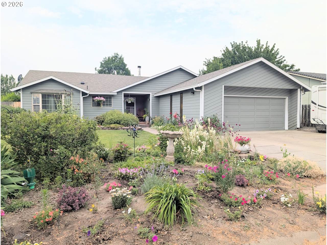 10408 E St - Photo 1