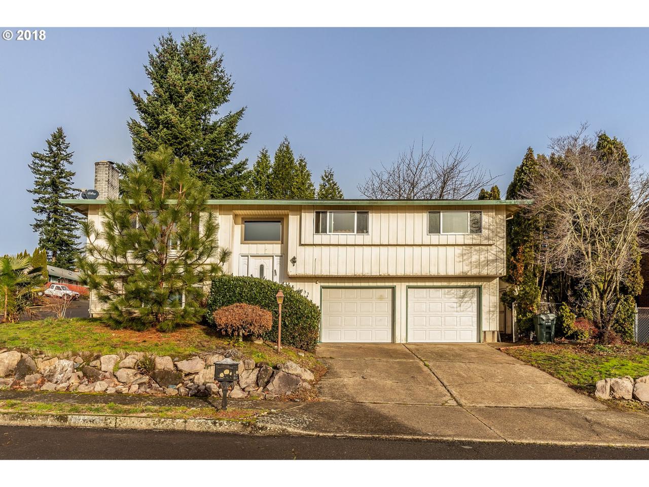 1233 27TH St - Photo 1