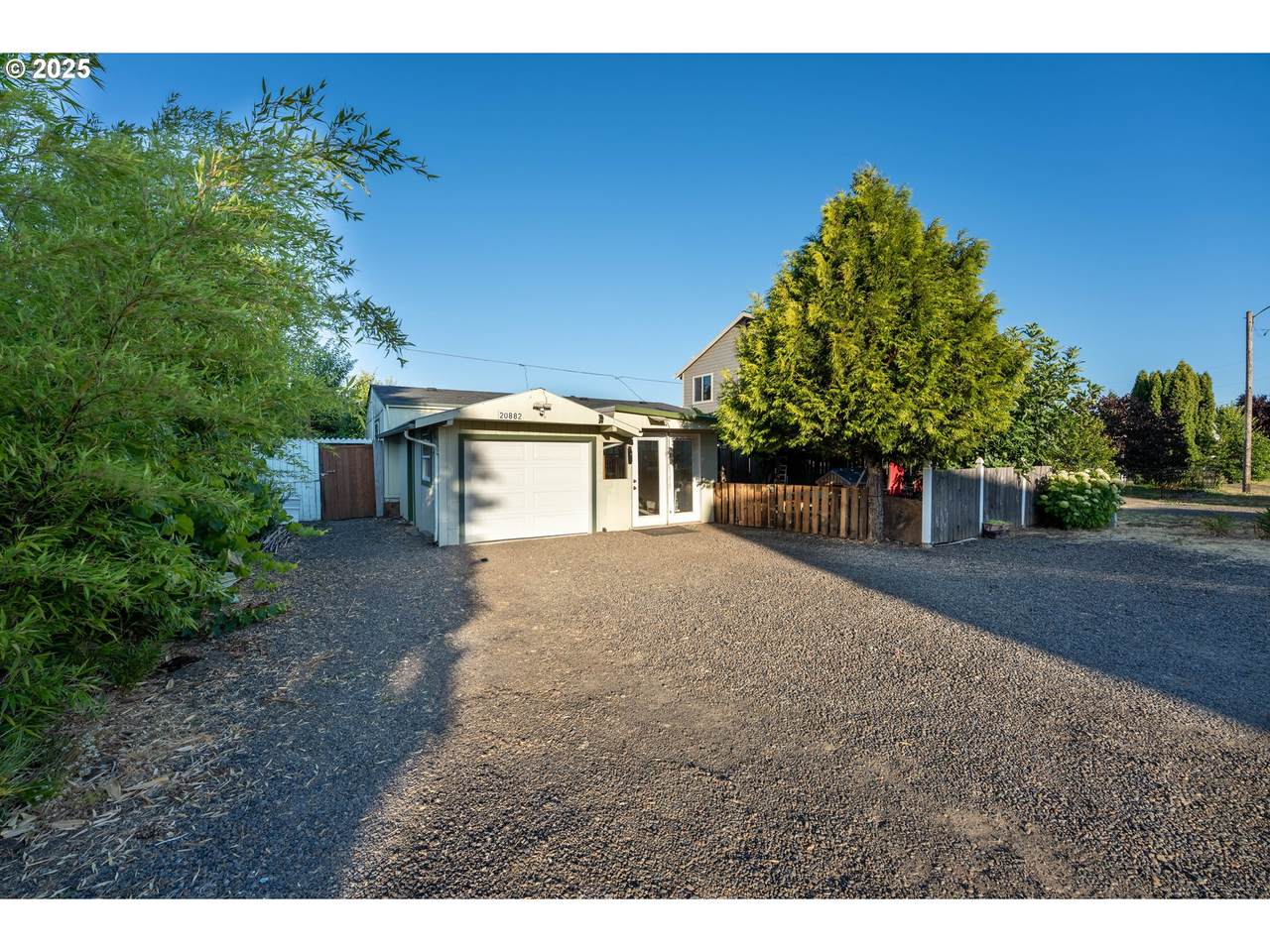 20882 Filbert St - Photo 1