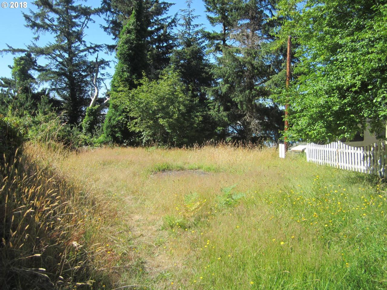 Pearl St - Photo 1