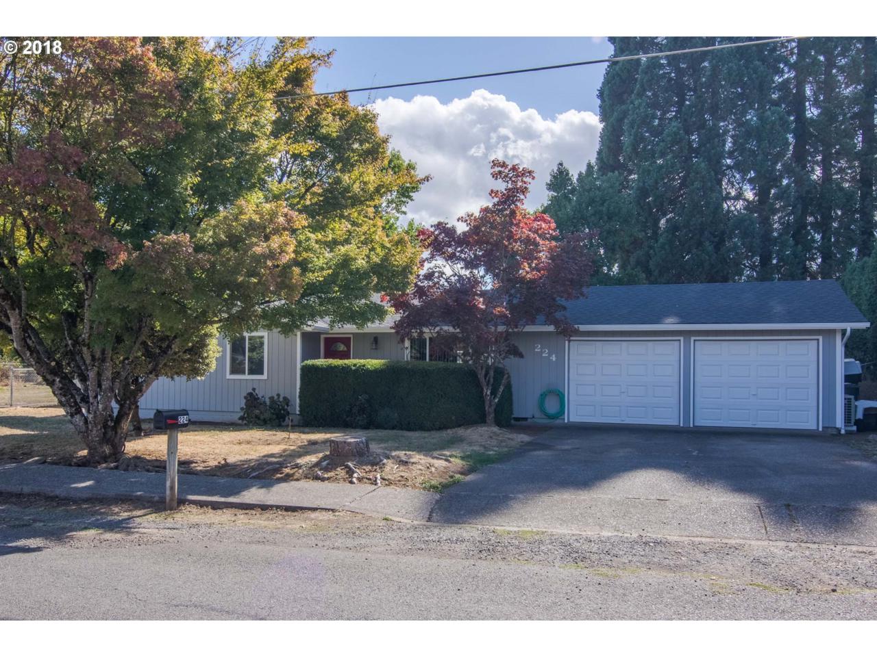 224 Crest St - Photo 1