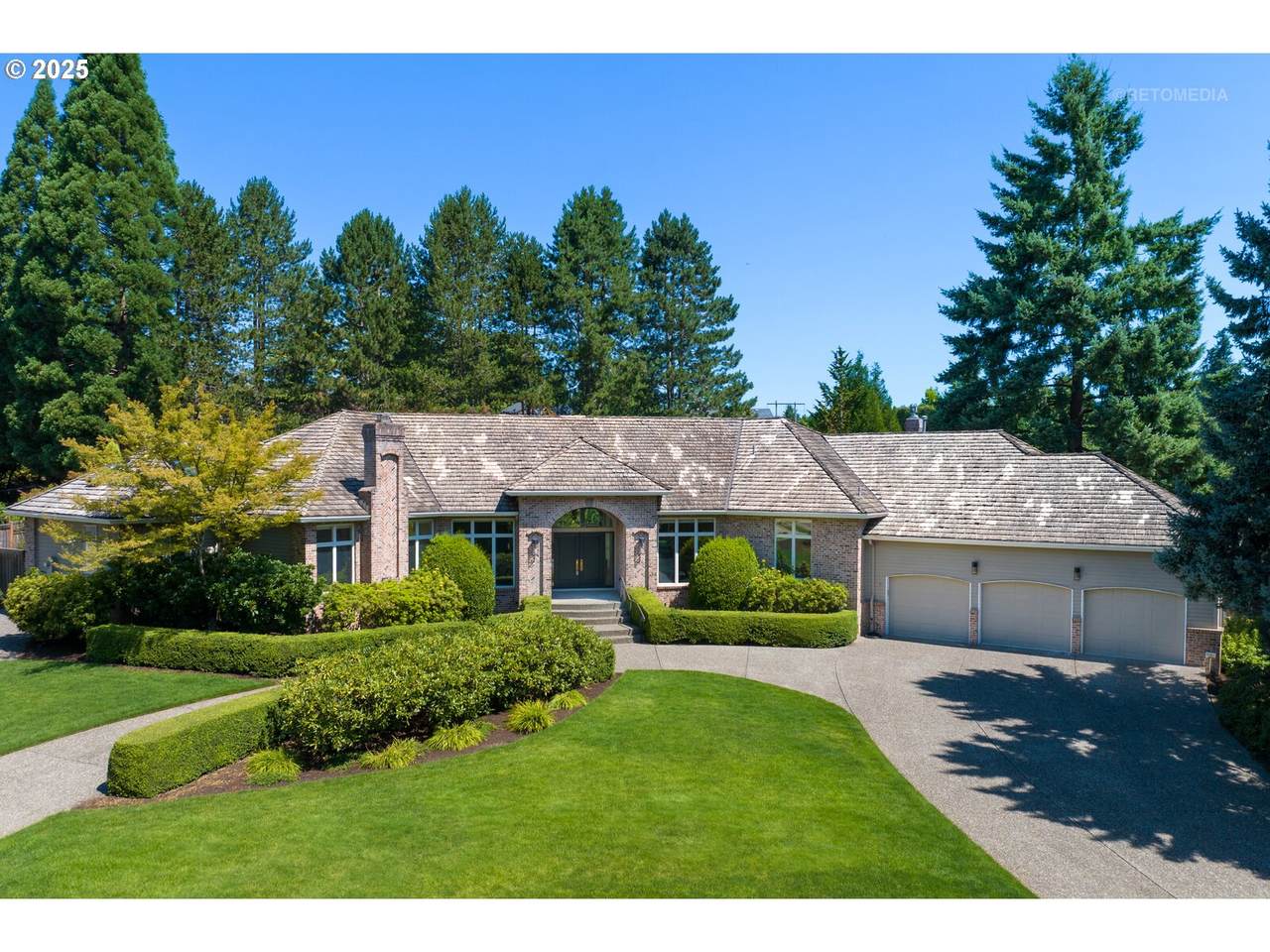 4573 147TH Ave - Photo 1