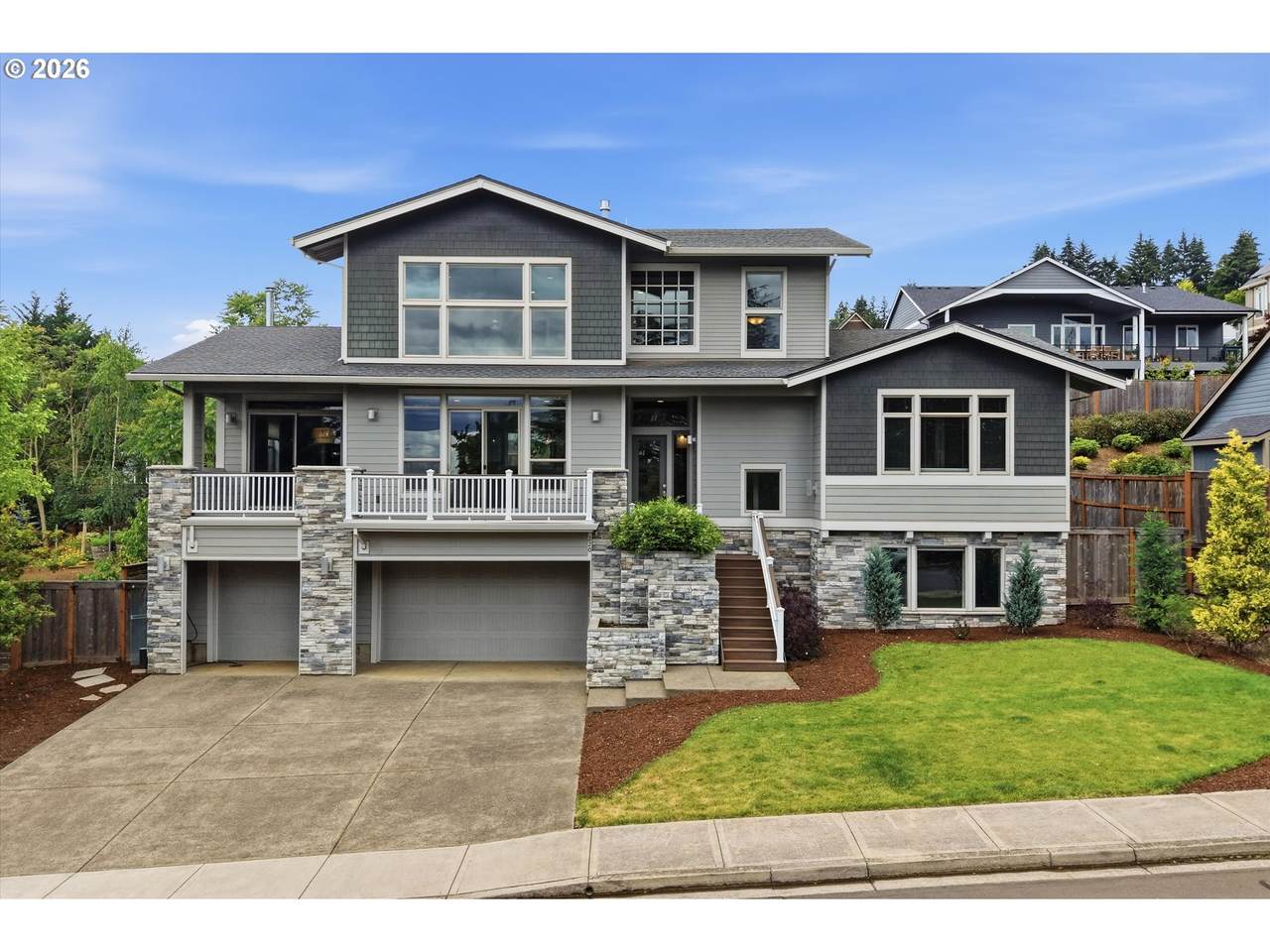 220 Dogwood Dr - Photo 1