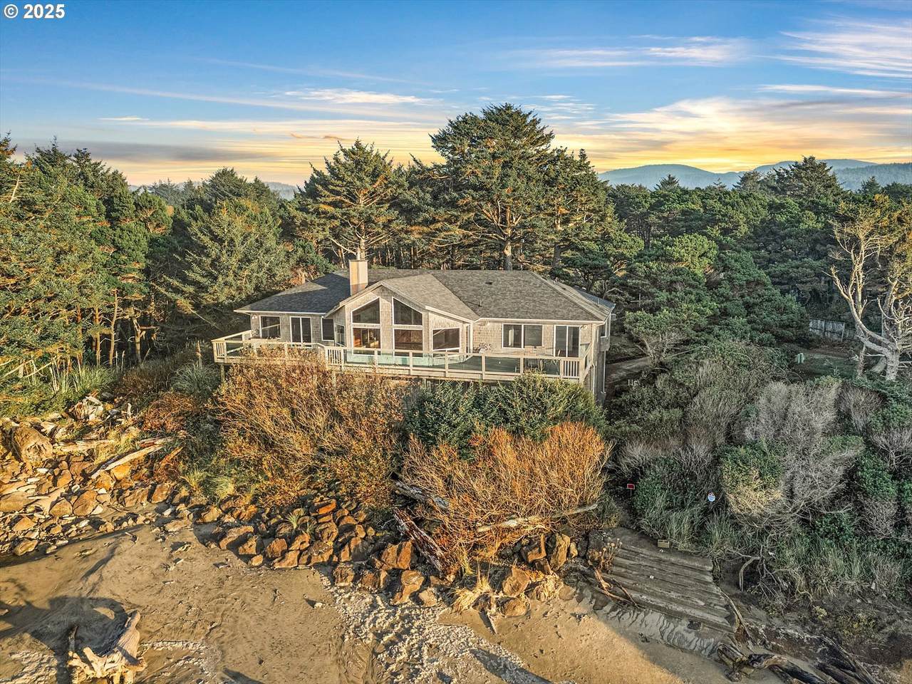 6215 Highway 101 - Photo 1