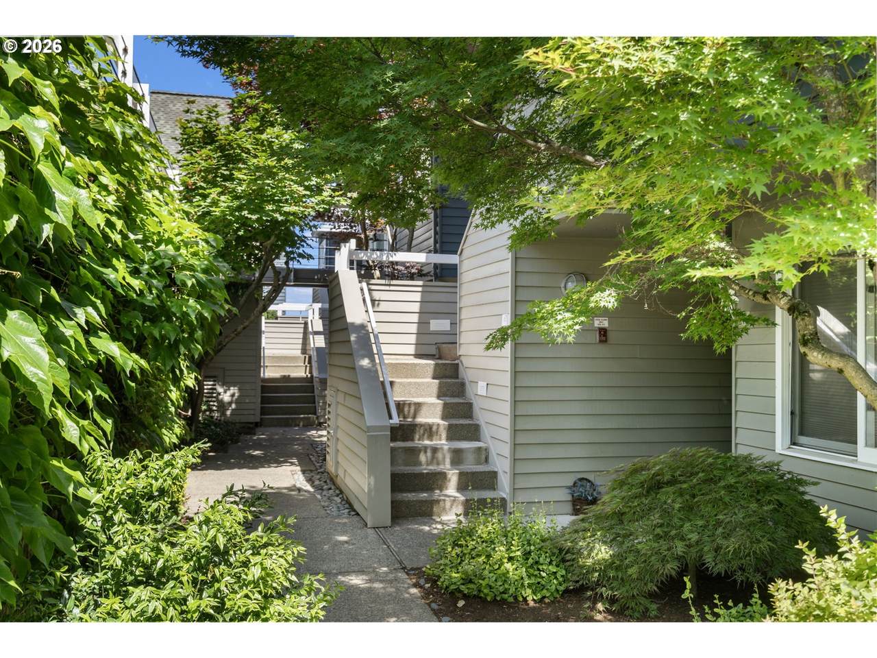 https://bt-photos.global.ssl.fastly.net/portland/1280_boomver_1_189529273-2.jpg