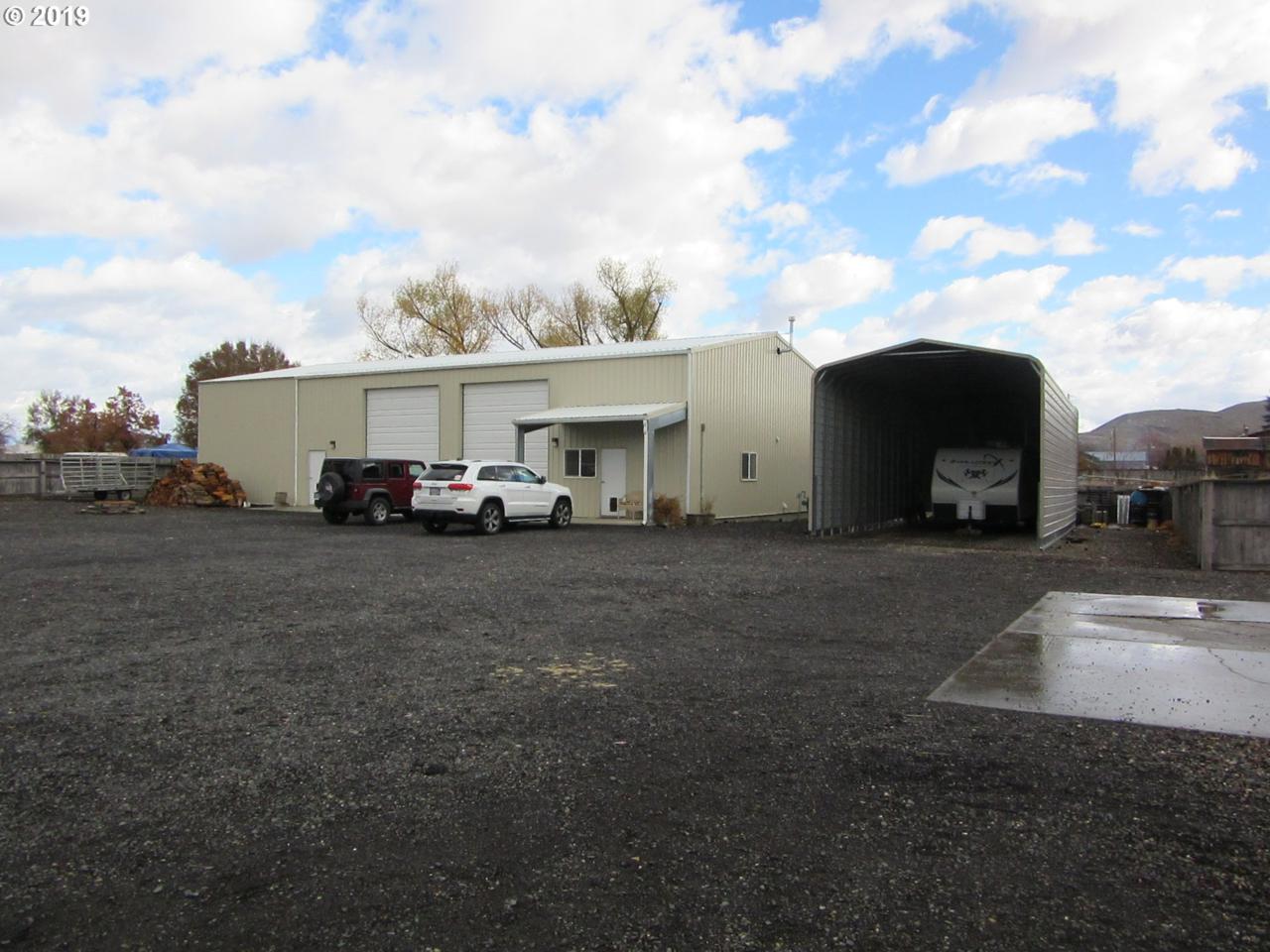 2850 Myrtle St - Photo 1