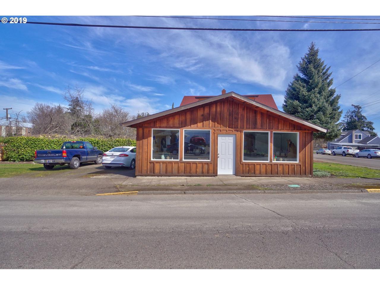 286 Main St - Photo 1
