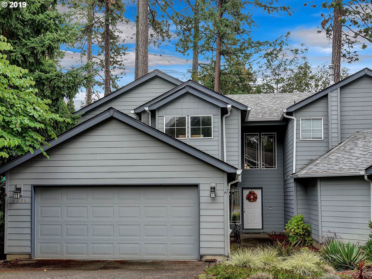 9239 Claridge Dr - Photo 1