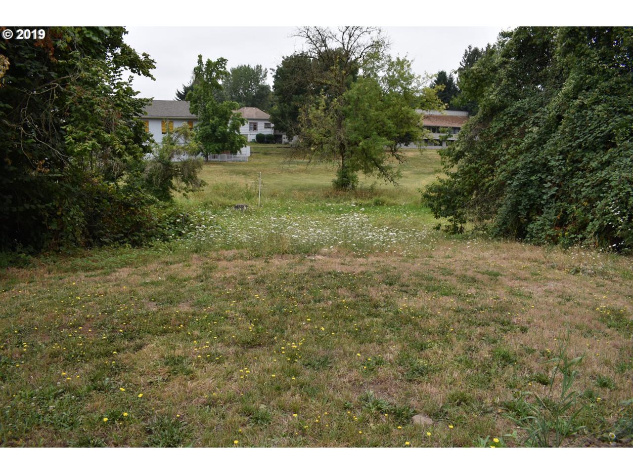 156 D St - Photo 1