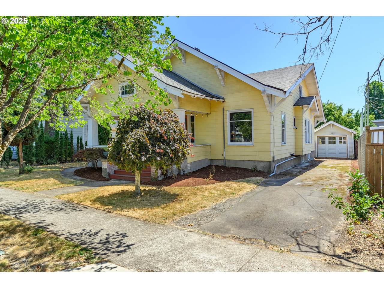 https://bt-photos.global.ssl.fastly.net/portland/1280_boomver_1_191165979-2.jpg