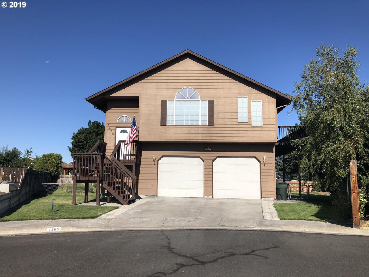 1580 River Hill Dr - Photo 1