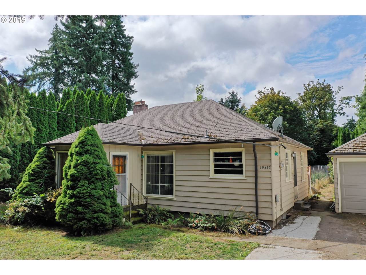 19315 River Rd - Photo 1