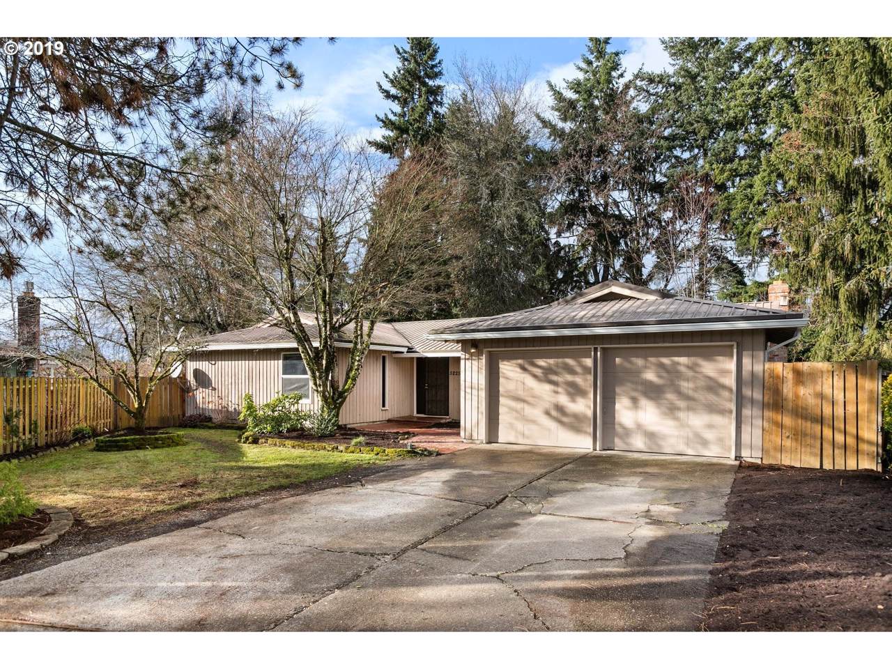 5225 205TH Ct - Photo 1