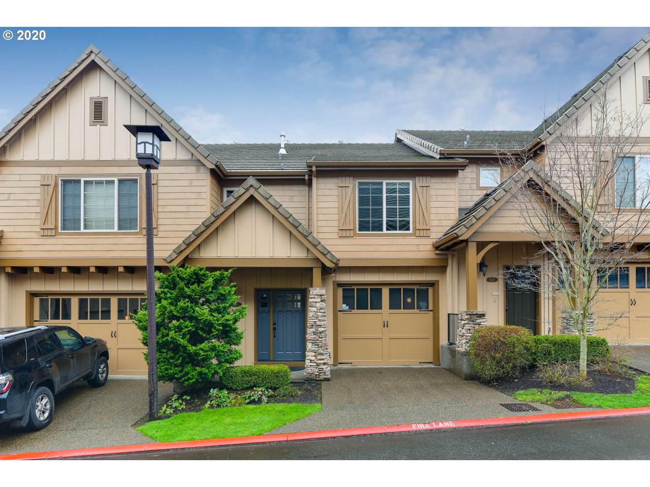 2150 Village Cir - Photo 1