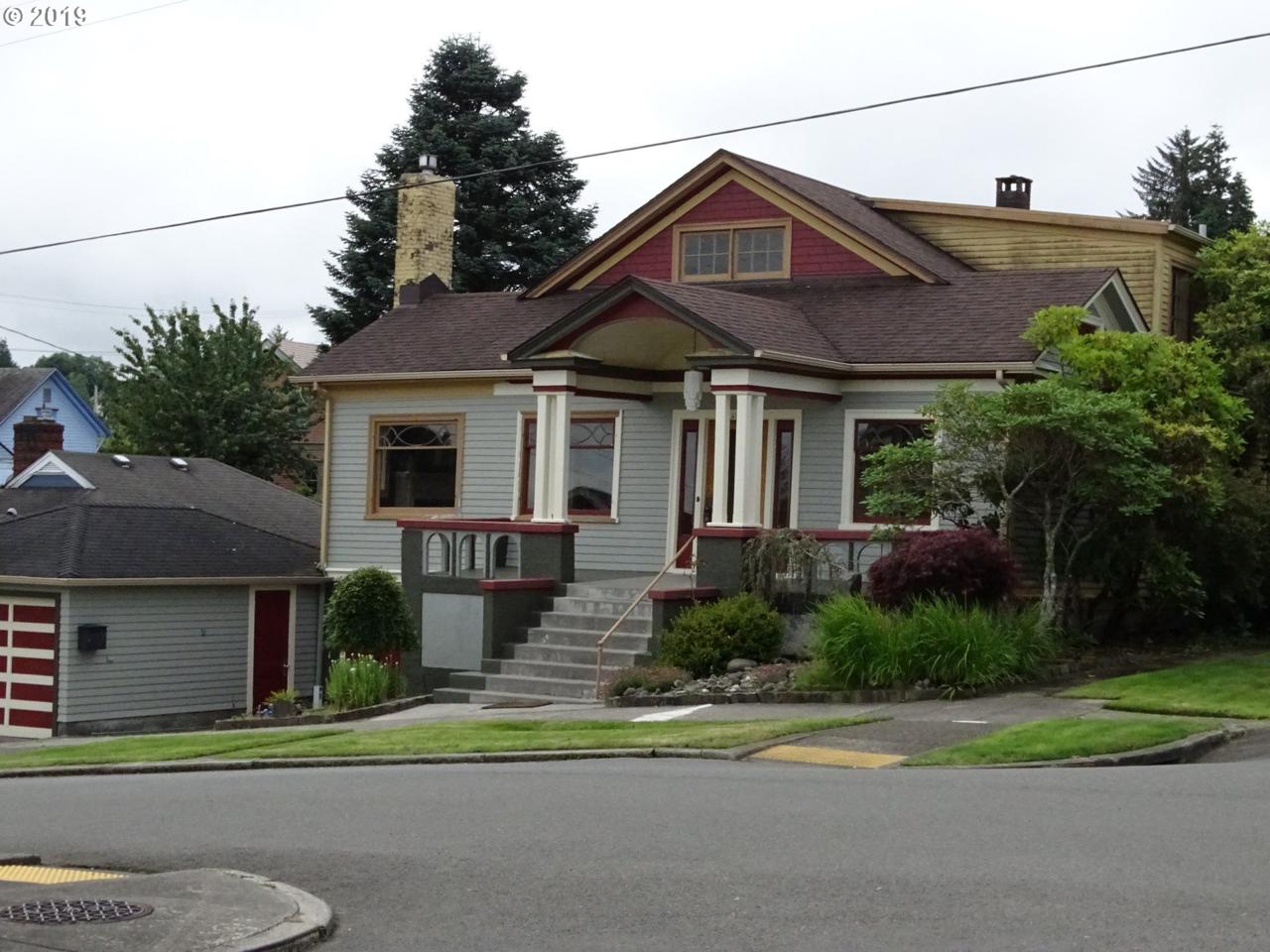 413 Franklin Ave - Photo 1