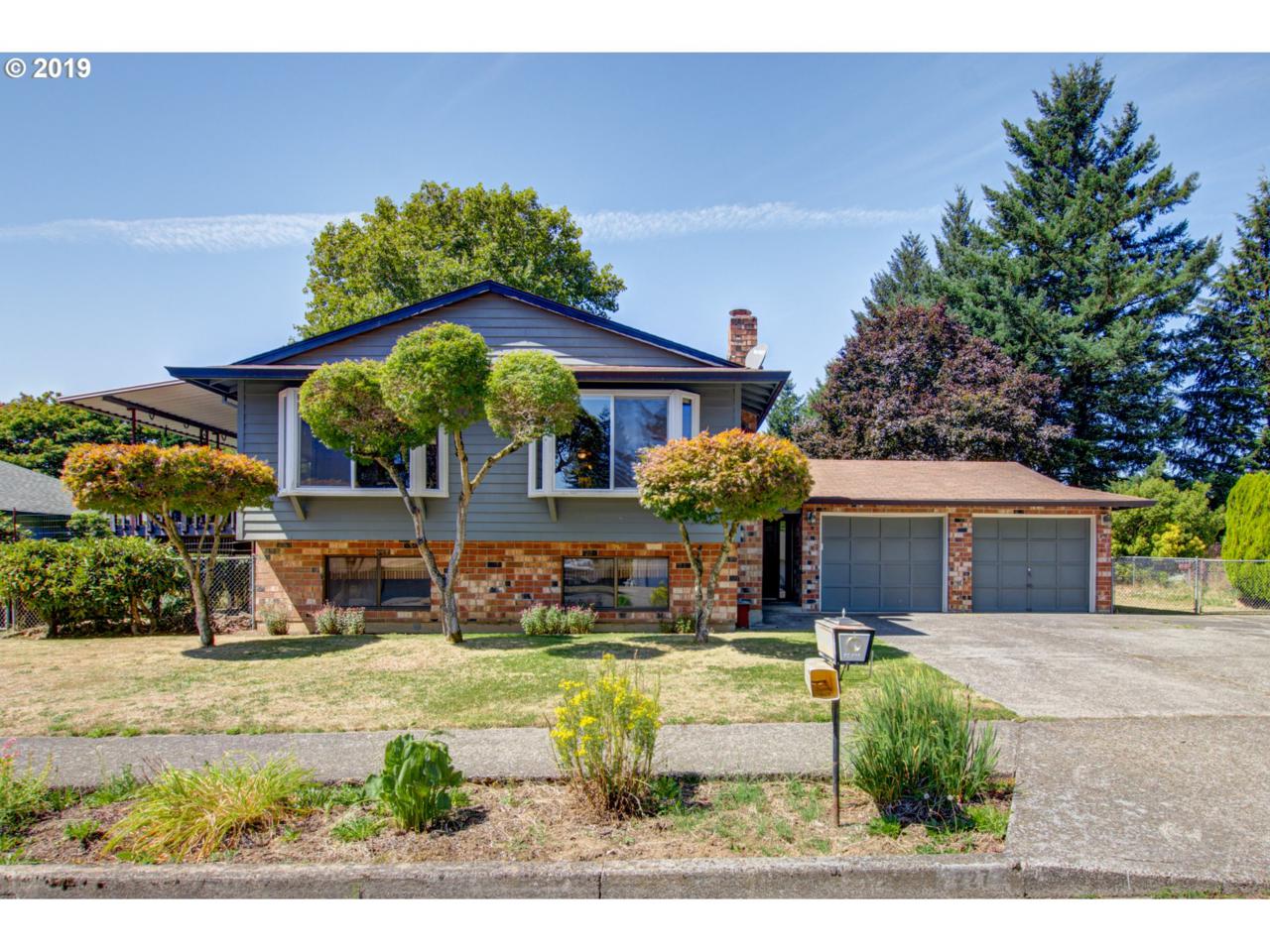 227 Hartley Ave - Photo 1