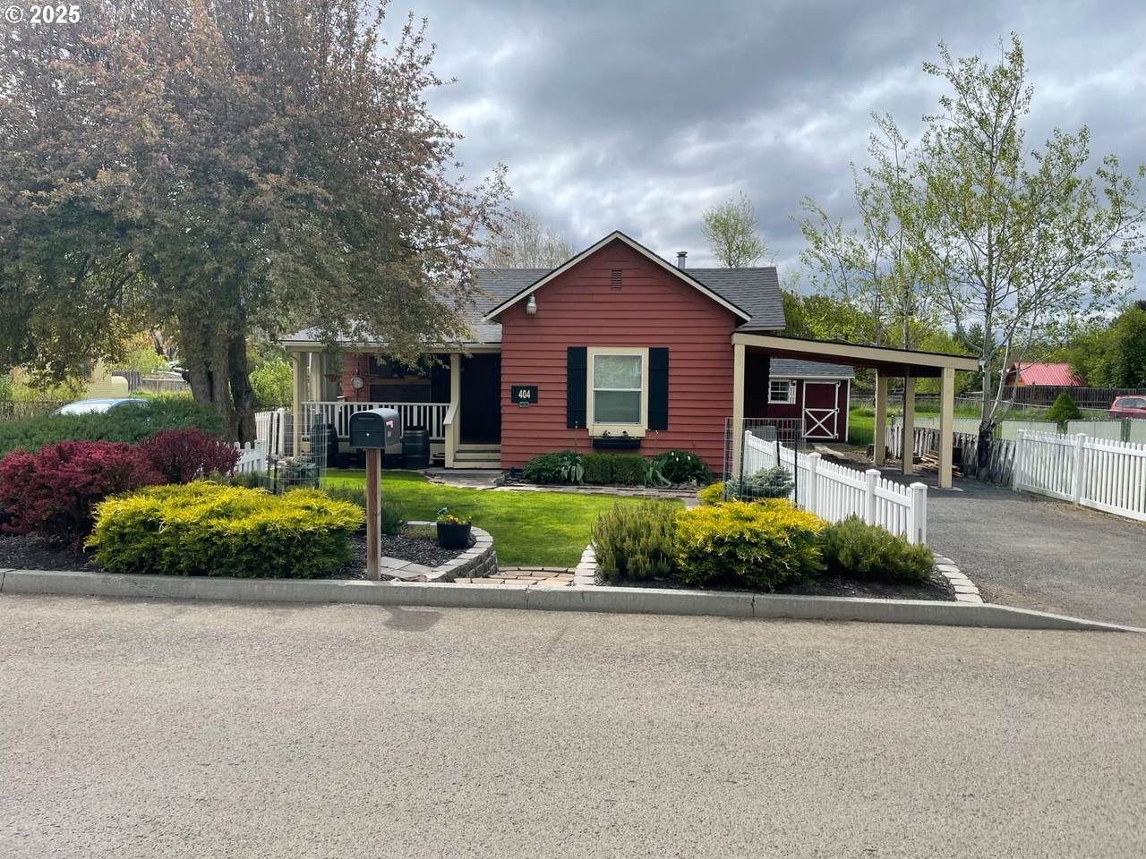 404 Depot St - Photo 1