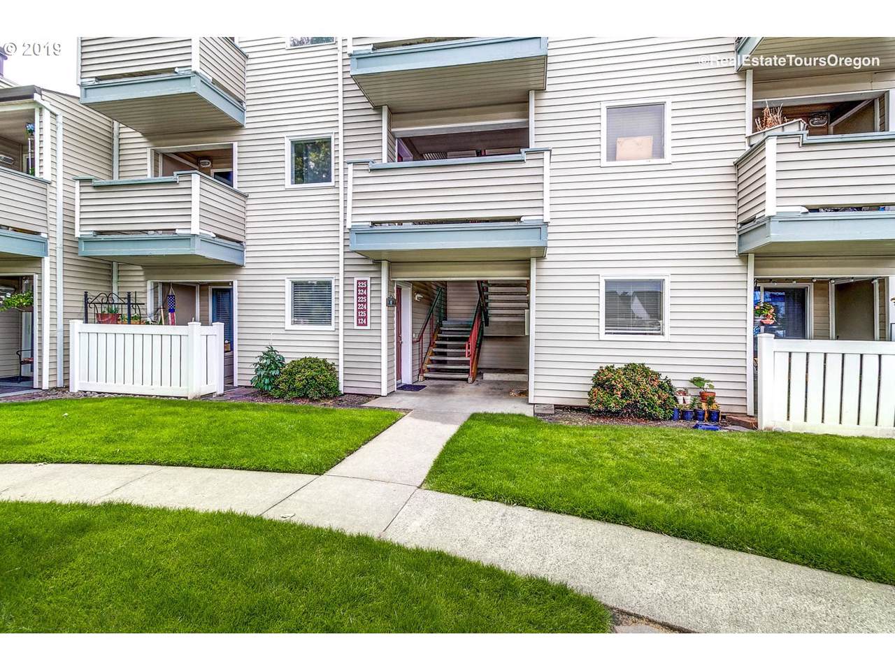 6046 Drake St - Photo 1