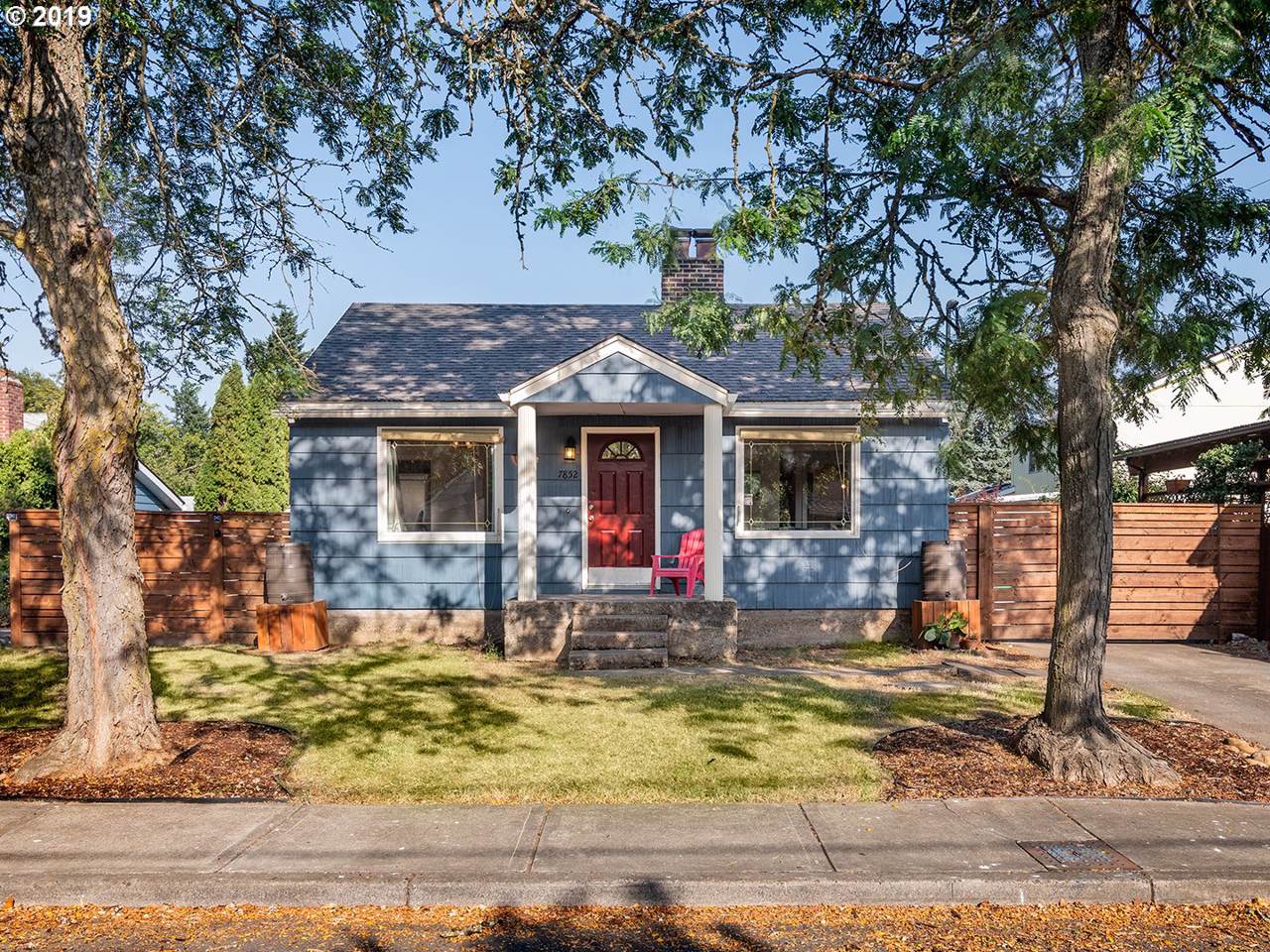 7852 68TH Ave - Photo 1