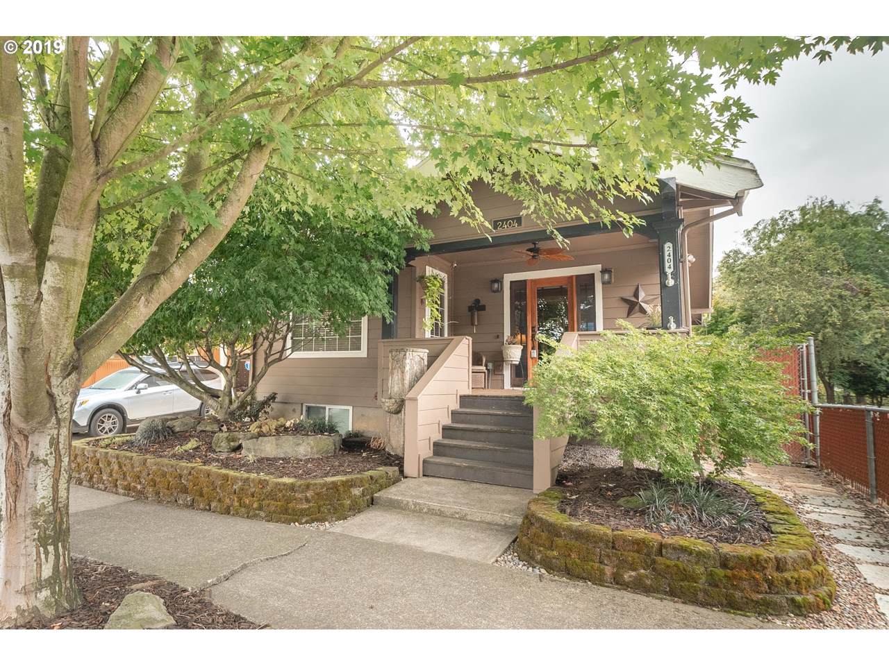 2404 Simpson Ave - Photo 1