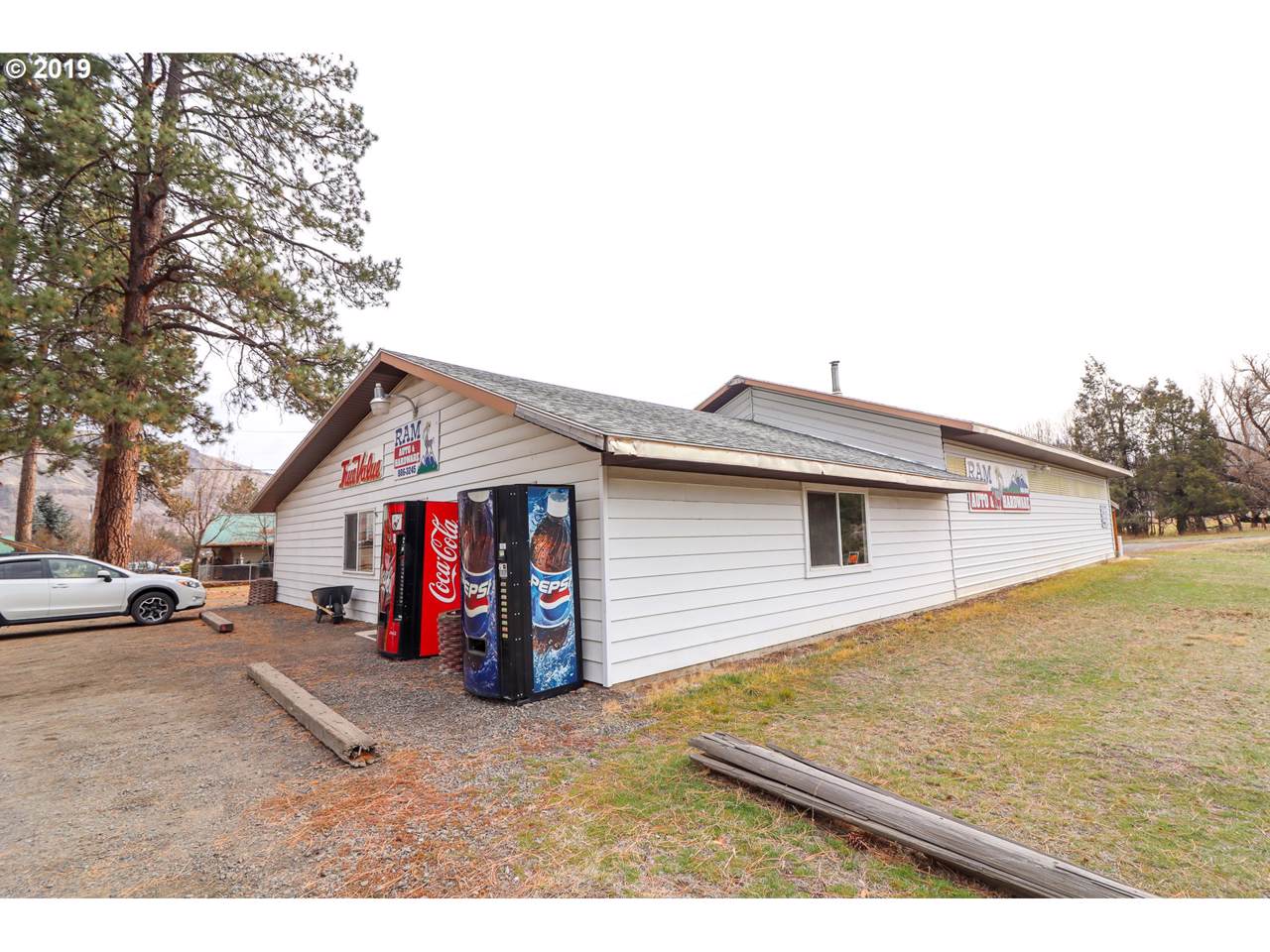 604 Seventh St - Photo 1