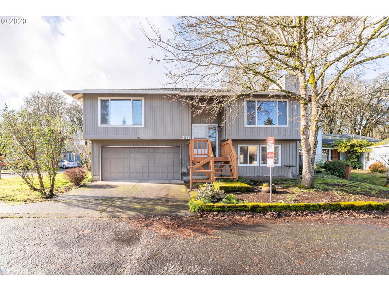 2411 Hyde St - Photo 1