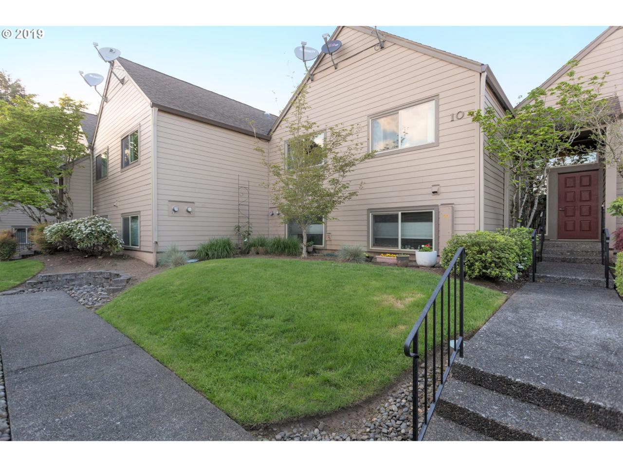 2418 Baypoint Dr - Photo 1