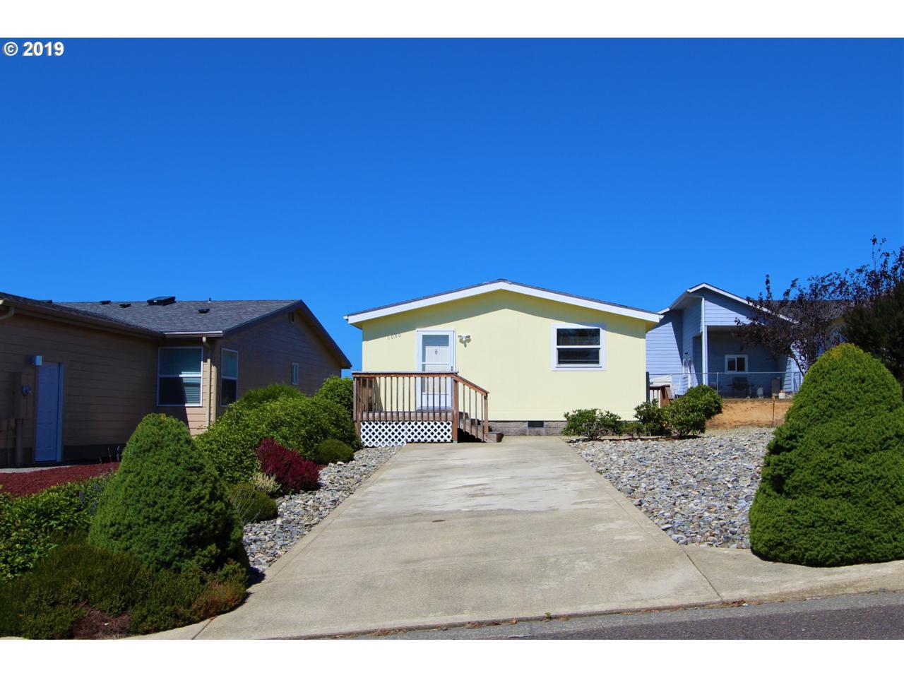 1080 Kentucky Ave - Photo 1