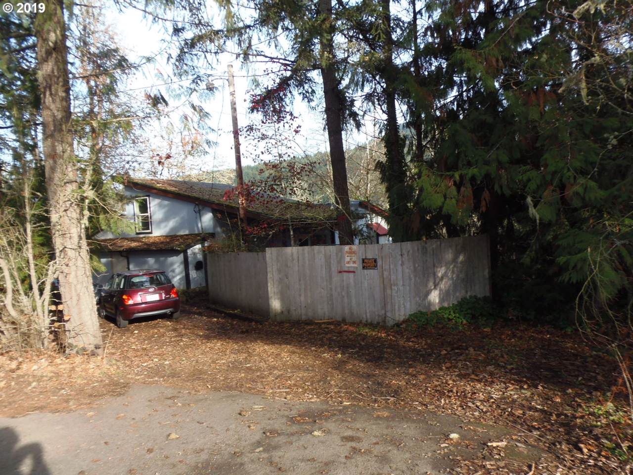 72605 London Rd - Photo 1