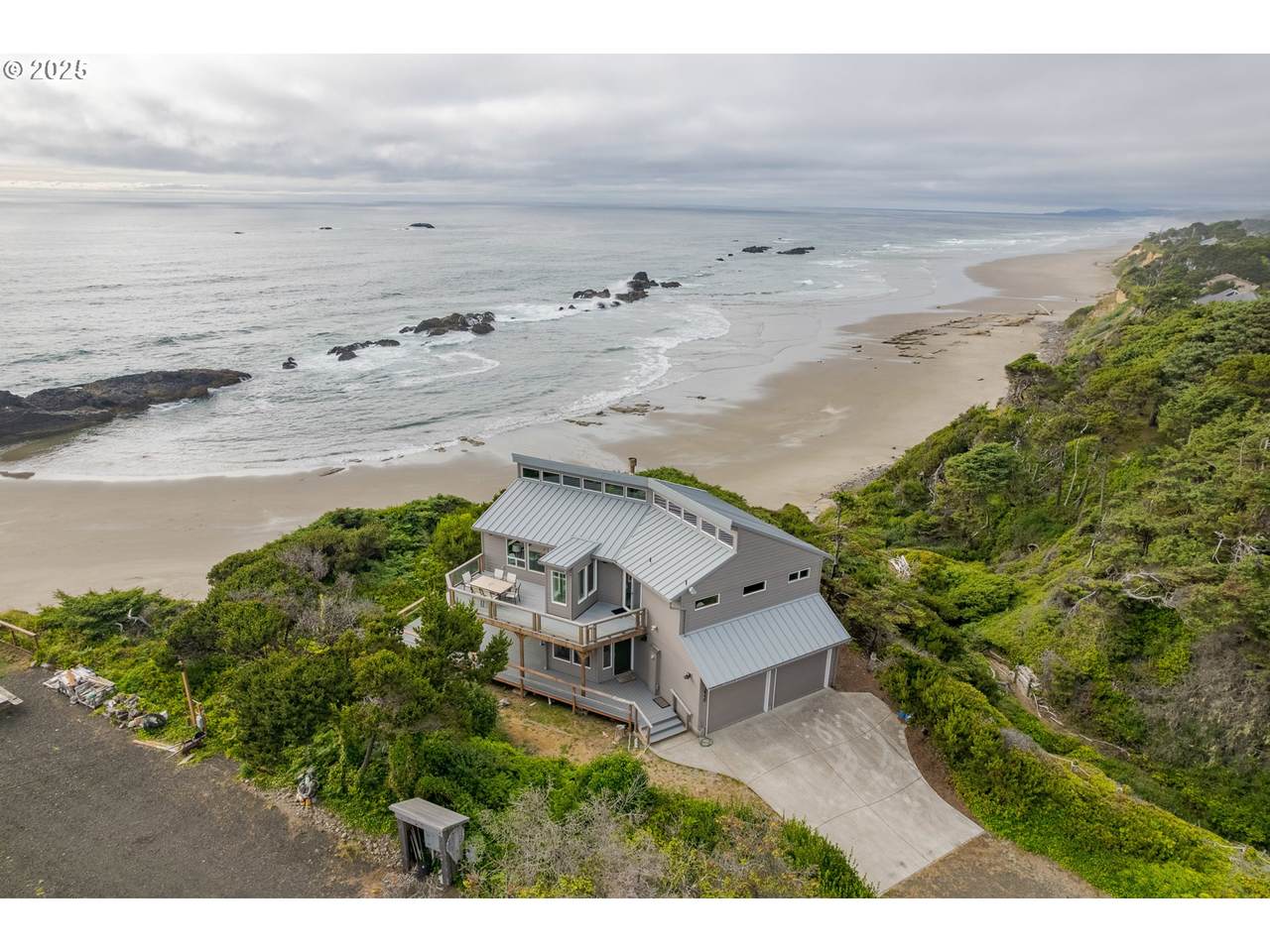 10350 Pacific Coast Hwy - Photo 1