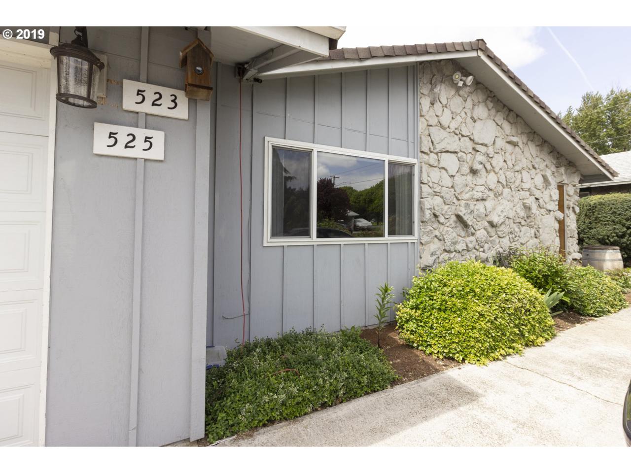 523 208TH Ave - Photo 1