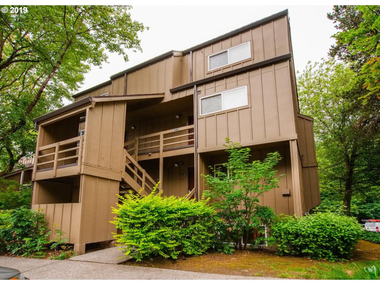 4 Touchstone - Photo 1