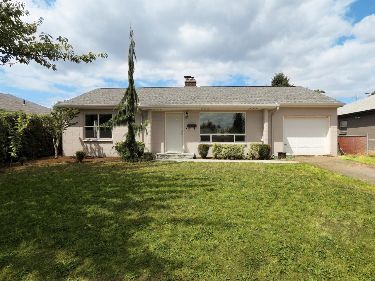 8612 Saint Helens Ave - Photo 1