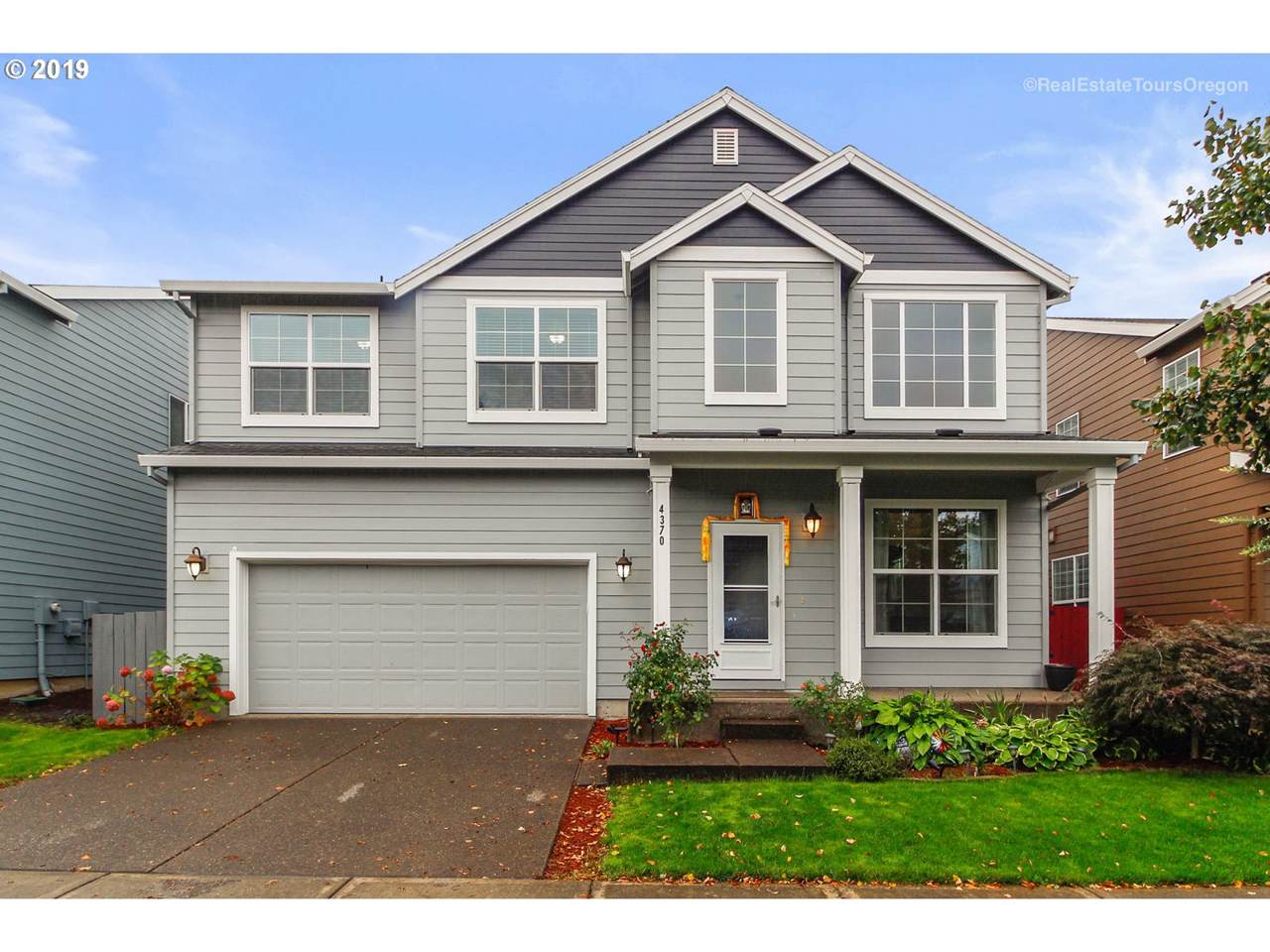 4370 Rosewood St - Photo 1