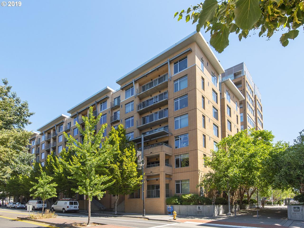 701 Columbia St - Photo 1