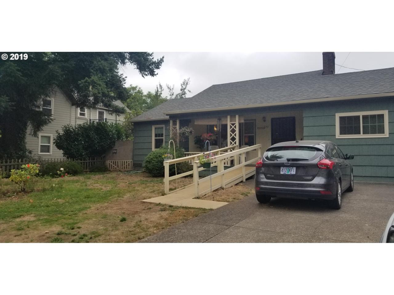 720 7TH Ave - Photo 1